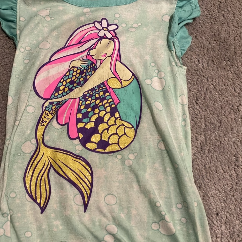 Kidgets Brand Unicorn and Mermaid Tops 
🦄 🧜‍♀️ - Picture 6 of 10